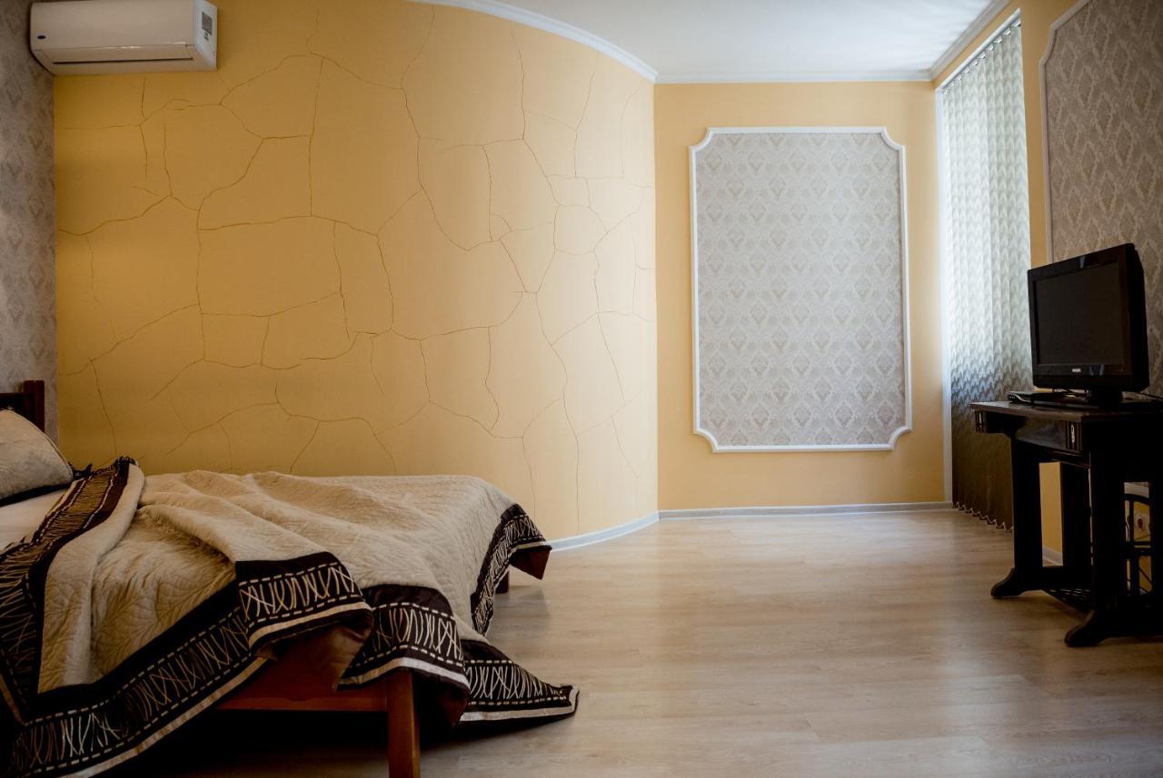 Apartment On Valova Street Lviv Exterior photo